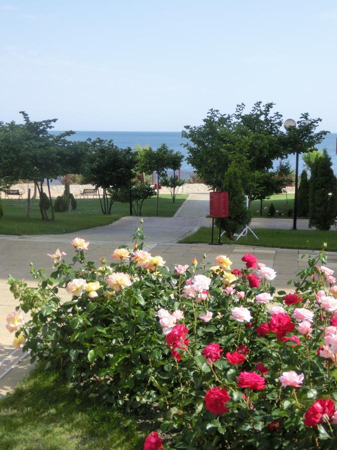 Sea View Panorama Apartment On Complex With Pools And Beach, Sveti Vlas Exteriör bild